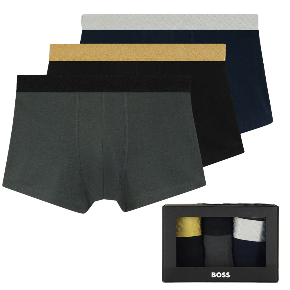 3 boxer trunks with a gift box